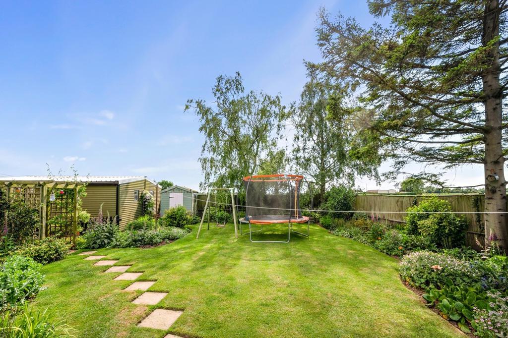 3 Bedroom Detached House For Sale in Hocklesgate, Fleet Hargate