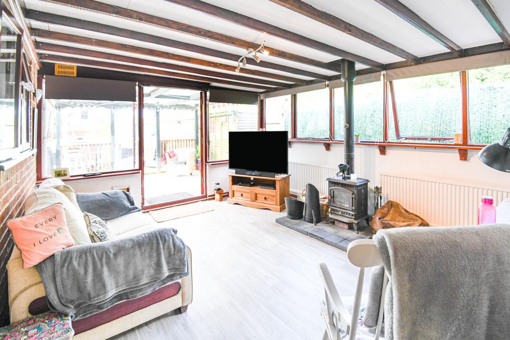 3 Bedroom SemiDetached House For Sale in Gorefield Road, Leverington