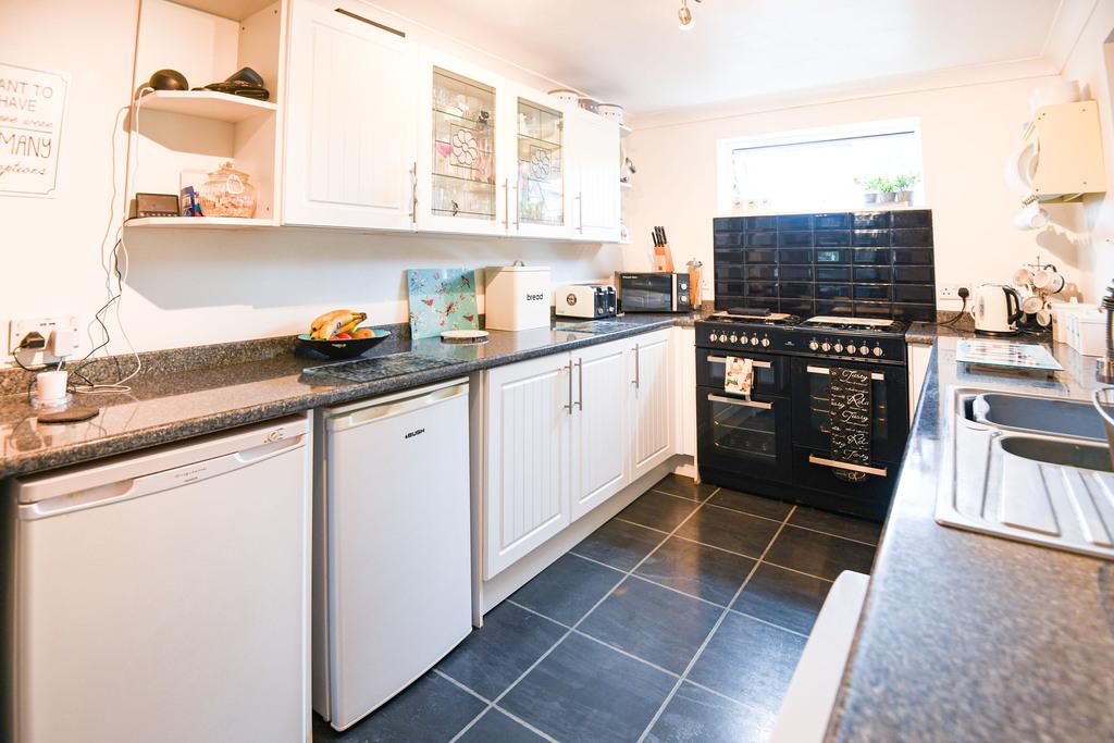 3 Bedroom SemiDetached House For Sale in Gorefield Road, Leverington