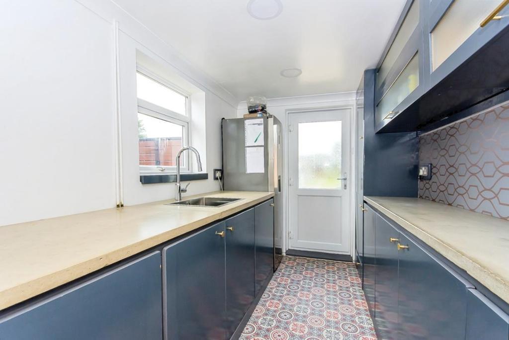 3 Bedroom SemiDetached House For Sale in Perry Road, Leverington