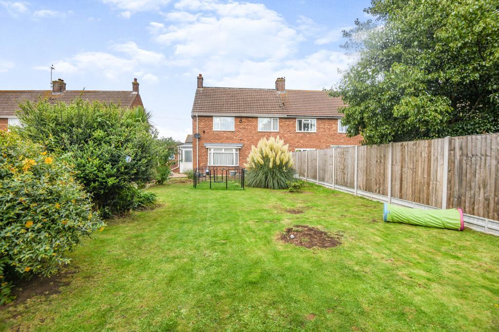 3 Bedroom SemiDetached House For Sale in Crown Avenue, Holbeach St