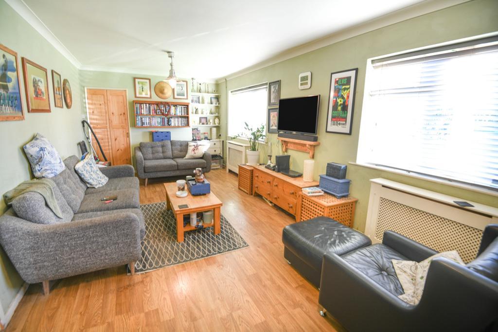 3 Bedroom SemiDetached House For Sale in Chalk Road, Walpole St Peter