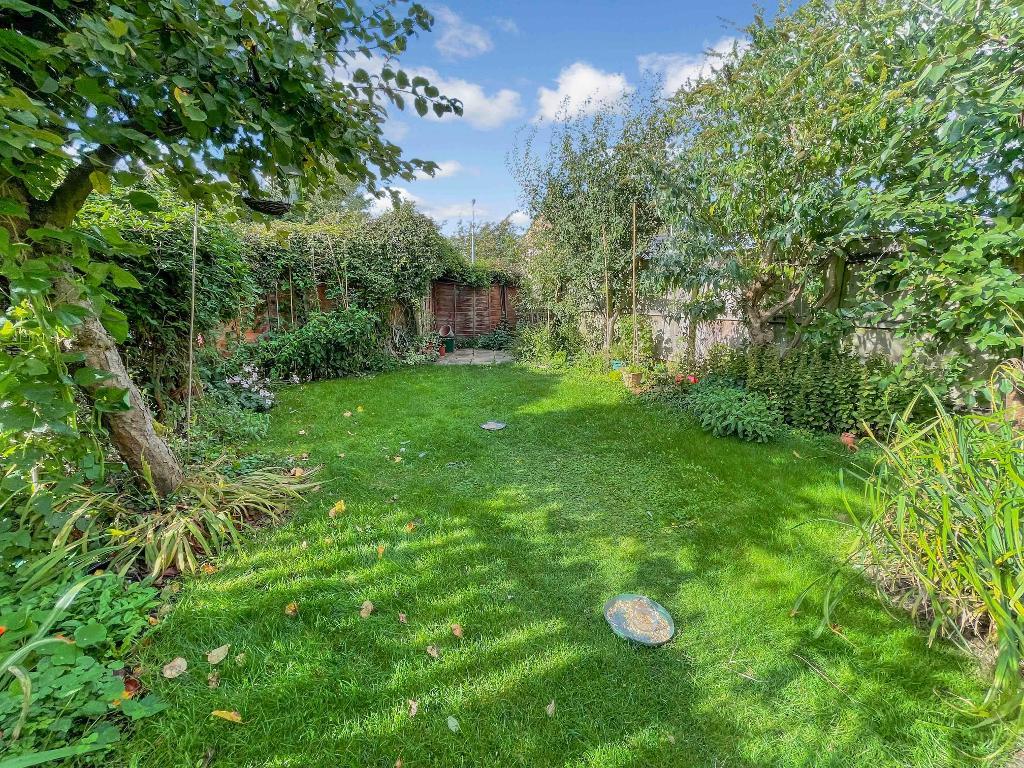 4 Bedroom SemiDetached House For Sale in High Road, Elm, Wisbech