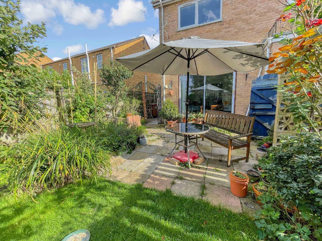 4 Bedroom SemiDetached House For Sale in High Road, Elm, Wisbech