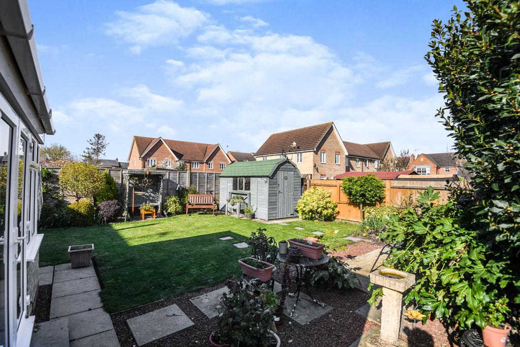 3 Bedroom Detached Bungalow For Sale in Ingham Hall Gardens, Parson Drove, Wisbech, Cambs, PE13