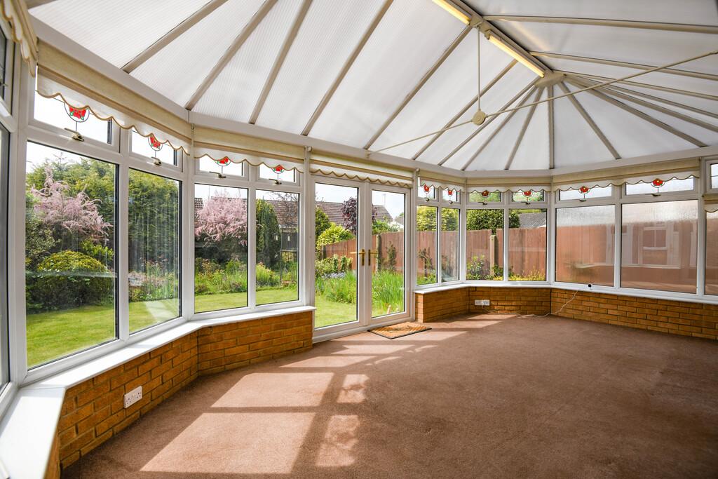 3 Bedroom Chalet For Sale in The Stitch, Fridaybridge, Wisbech, Cambs