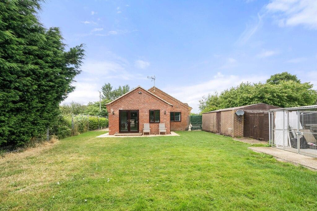 3 Bedroom Detached Bungalow For Sale in Broad Drove West, Tydd St Giles