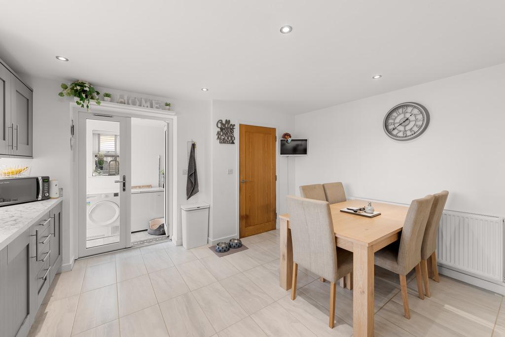 4 Bedroom Detached House For Sale in Elm Low Road, Wisbech