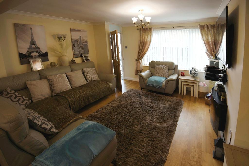 2 Bedroom SemiDetached House For Sale in Tower Road, Friday Bridge