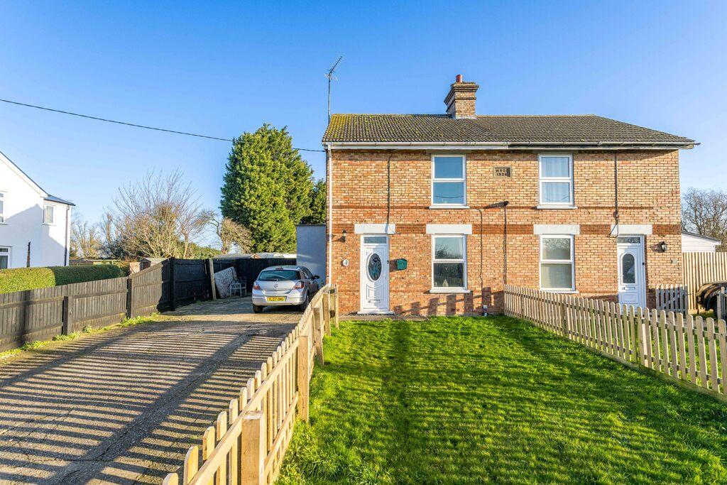 3 Bedroom SemiDetached House For Sale in Murrow Lane, Murrow, Wisbech