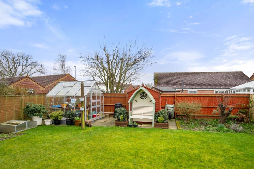 3 Bedroom Detached Bungalow For Sale in Garnsgate Road, Long Sutton