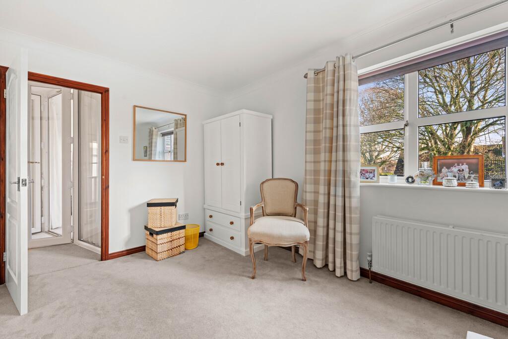 4 Bedroom Detached House For Sale in Mount Drive, Wisbech