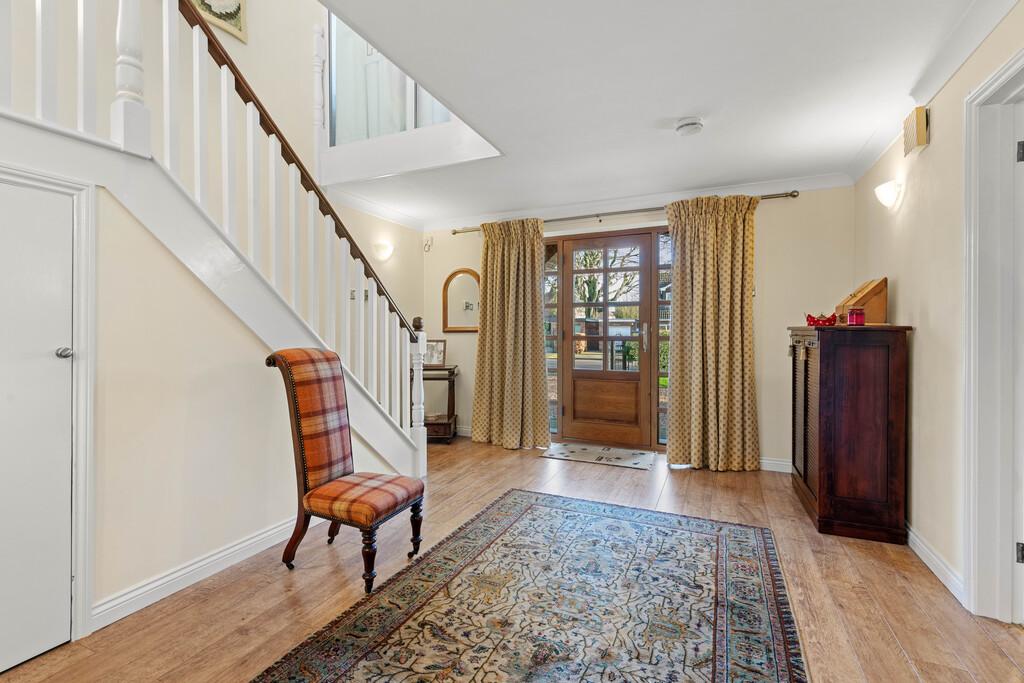 4 Bedroom Detached House For Sale in Mount Drive, Wisbech