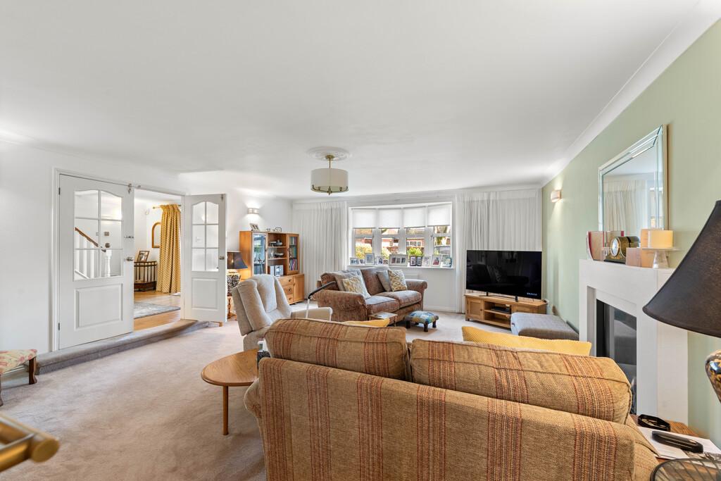 4 Bedroom Detached House For Sale in Mount Drive, Wisbech