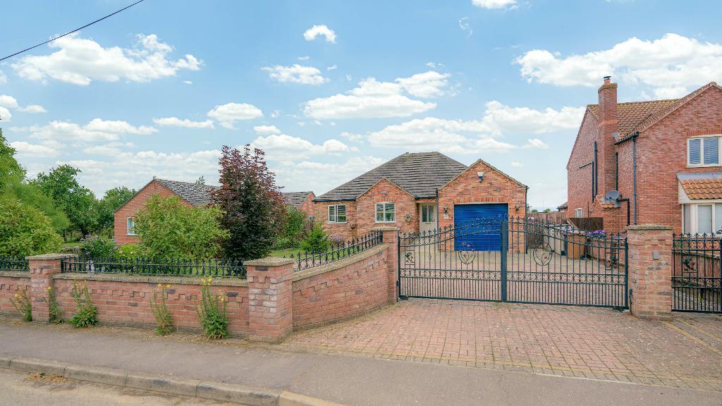 Old Main Road, Fosdyke, Boston, Lincolnshire, PE20 2BU