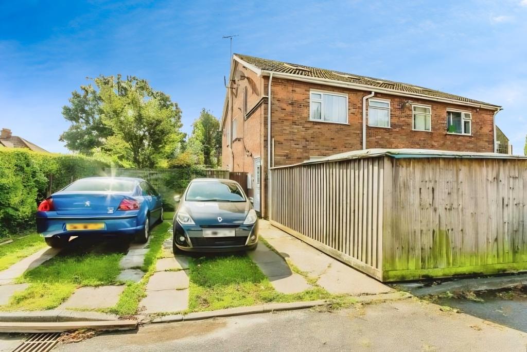 Lynn Road, Wisbech, Cambs, PE13 3DY