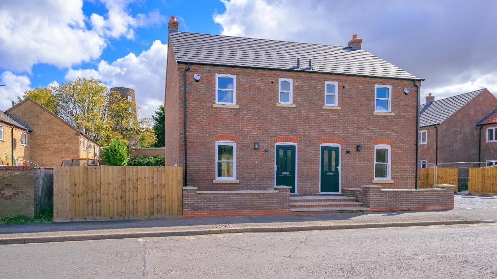De Havilland Road, Wisbech, Cambs, PE13 3AN