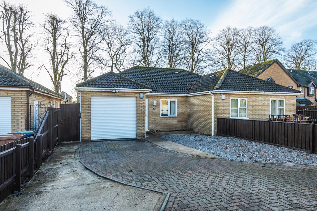 High School Close, March, Cambridgeshire, PE15 8NX