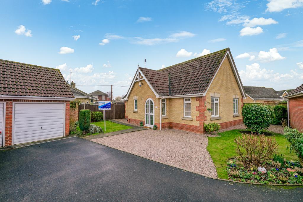 Southfields Close, Wisbech, Cambs, PE13 3XG