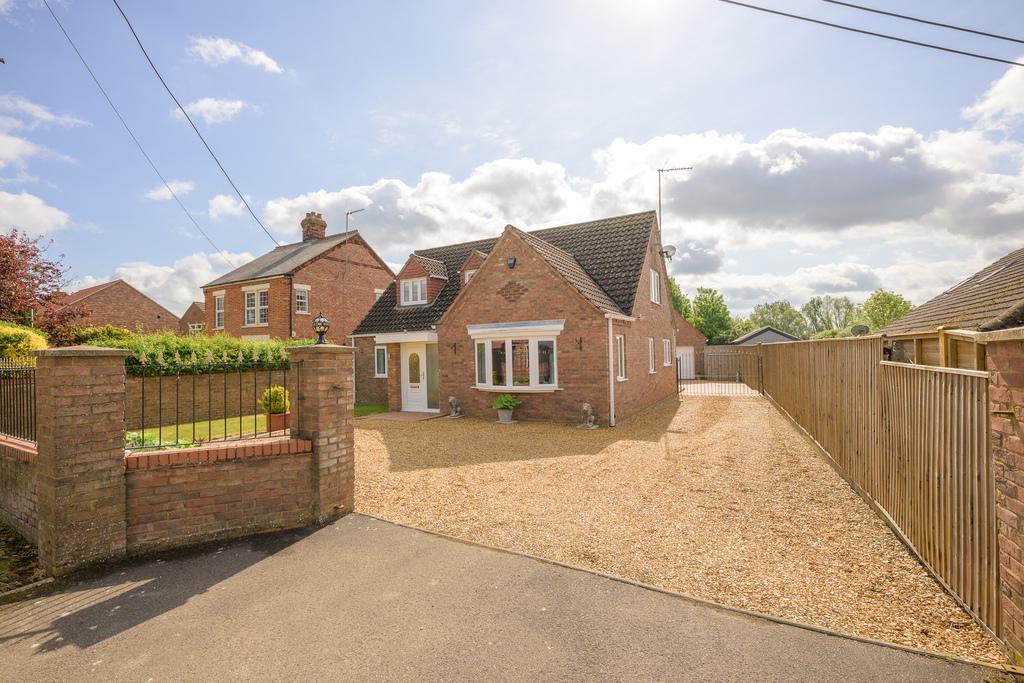 Smeeth Road, Marshland St James, Wisbech, Norfolk, PE14 8JB