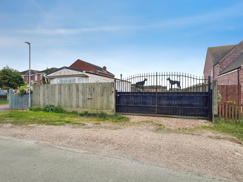 Mill Road, Murrow, Wisbech, Cambs, PE13 4HF