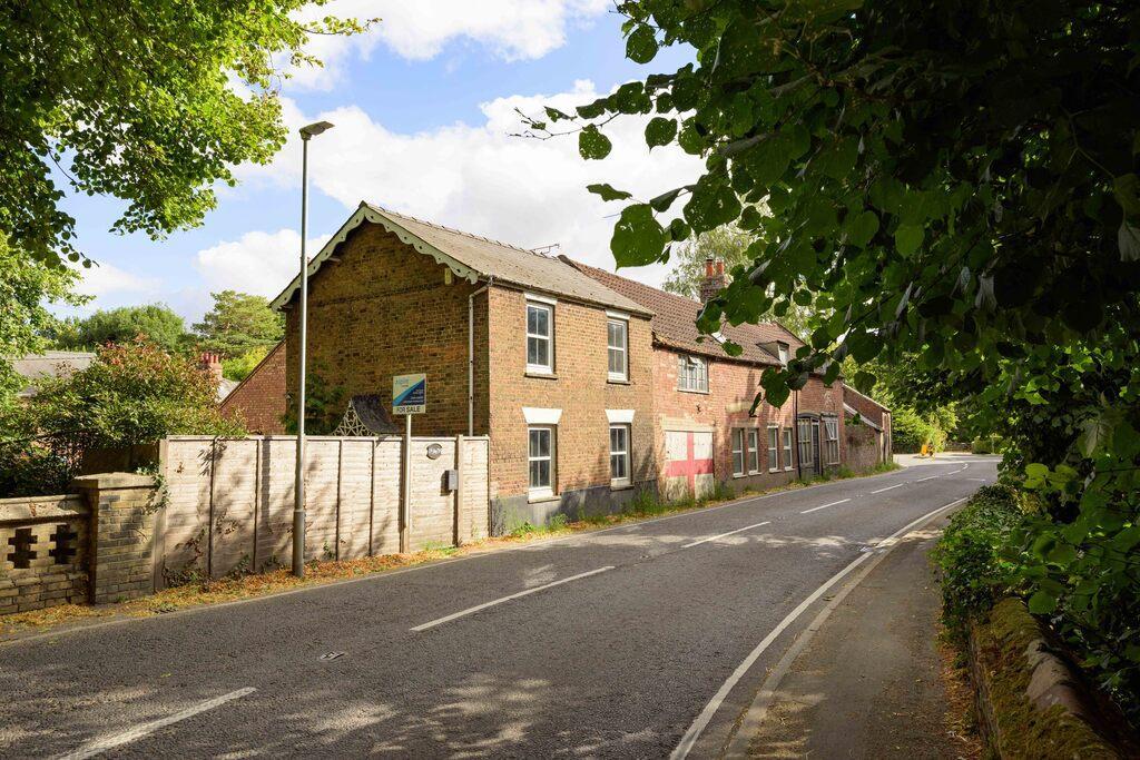 Main Road, Elm, Wisbech, Cambs, PE14 0AB