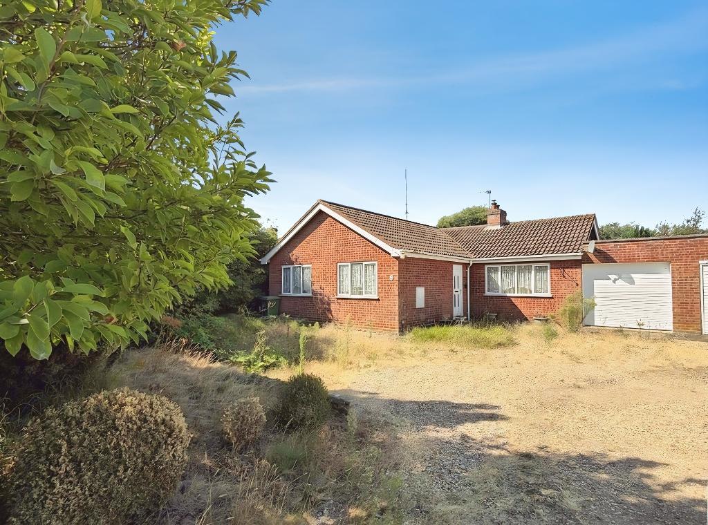 Hollycroft Road, Emneth, Wisbech, Norfolk, PE14 8AY